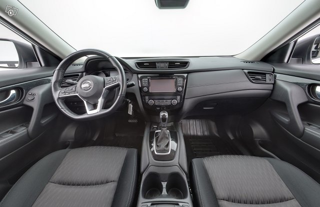 NISSAN X-Trail 8