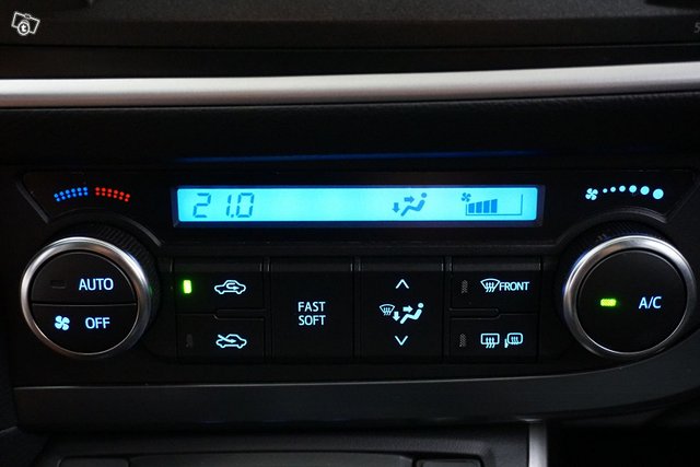 Toyota Auris 16