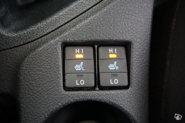 Toyota Auris 19