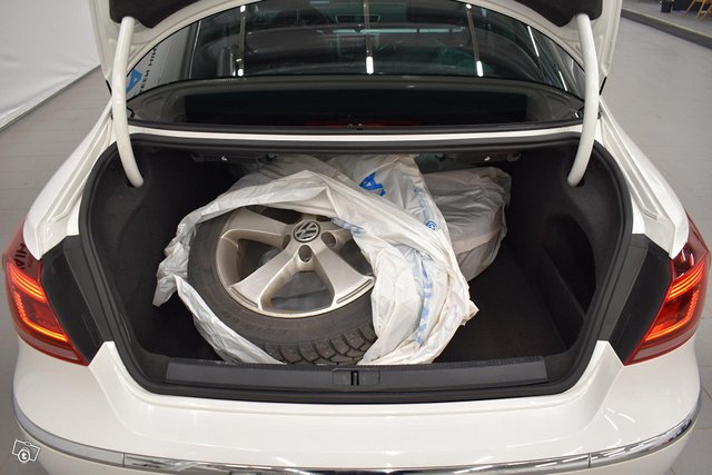 Volkswagen CC 24