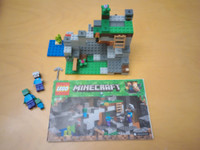 Lego Minecraft 21141 Zombiluola