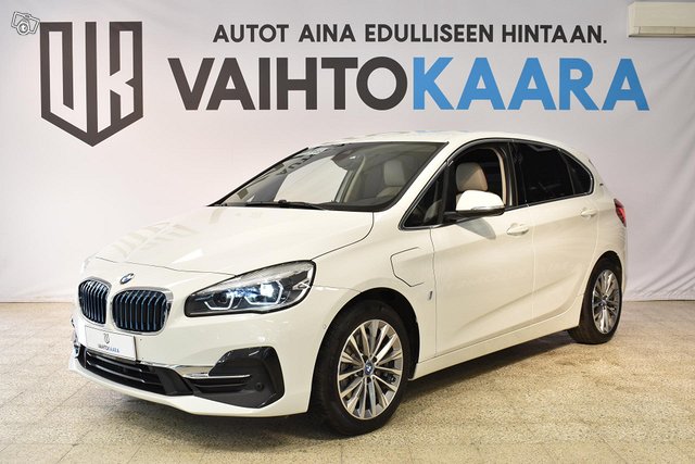BMW 225