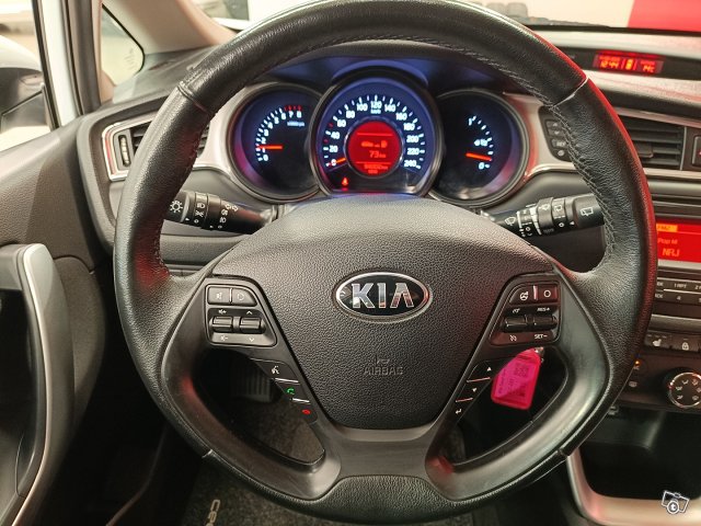 Kia Cee'd 12