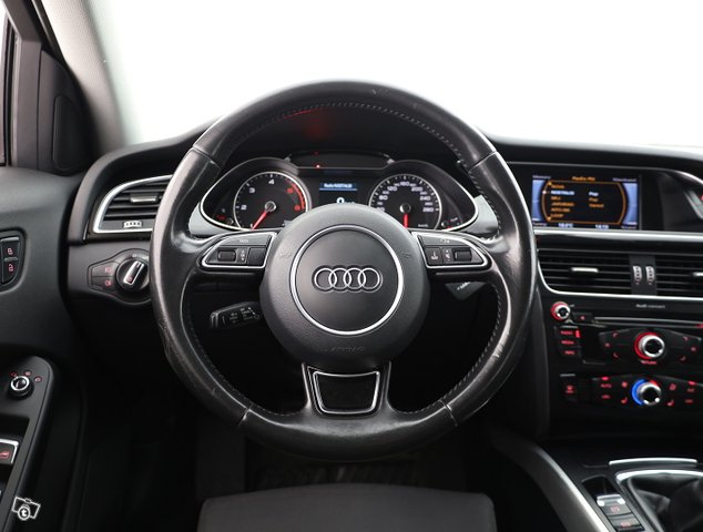 Audi A4 15