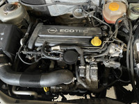 Opel vectra 2.2 stw bensa puretaan -05