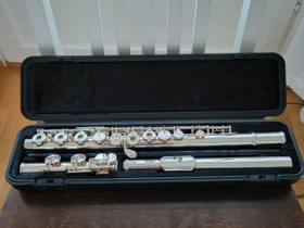 Yamaha YFL-372 poikkihuilu, Muu musiikki ja soittimet, Musiikki ja soittimet, Jyväskylä, Tori.fi Yamaha YFL-372 poikkihuilu, Muu musiikki ja soittimet, Musiikki ja soittimet, Jyväskylä, Tori.fi