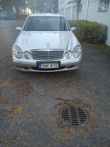 Mercedes-Benz E 220, kuva 1