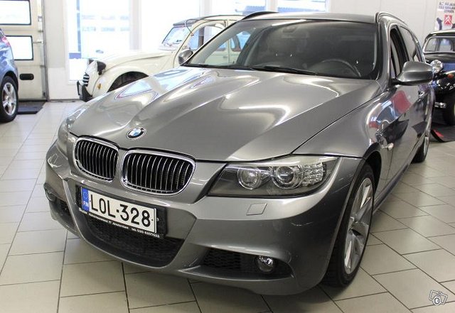BMW 320 1