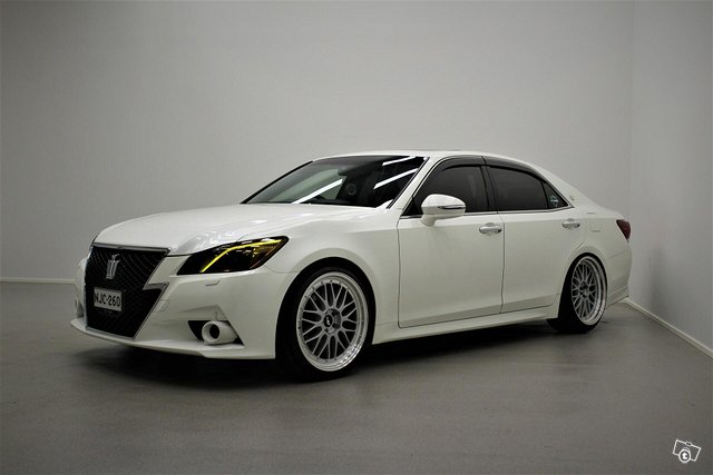 Toyota Crown 15