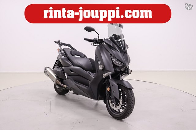 Yamaha X-Max 1