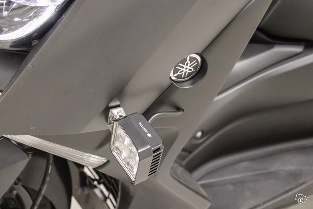 Yamaha X-Max 11