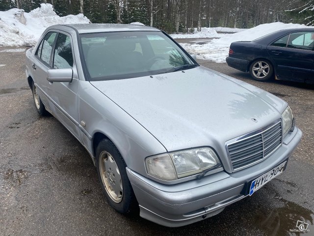 Mercedes-Benz C 3
