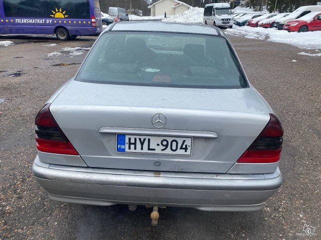 Mercedes-Benz C 6