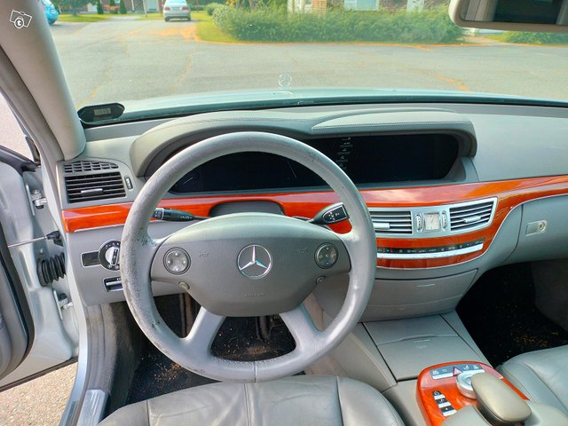 Mercedes-Benz S-sarja 7