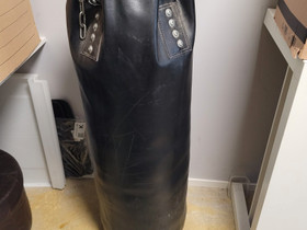 Nyrkkeilysäkki 110cm/30kg, Kamppailulajit, Urheilu ja ulkoilu, Liperi, Tori.fi Nyrkkeilysäkki 110cm/30kg, Kamppailulajit, Urheilu ja ulkoilu, Liperi, Tori.fi