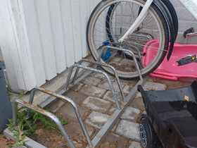 Pyöräteline, Pyörätarvikkeet ja kypärät, Polkupyörät ja pyöräily, Jyväskylä, Tori.fi Pyöräteline, Pyörätarvikkeet ja kypärät, Polkupyörät ja pyöräily, Jyväskylä, Tori.fi