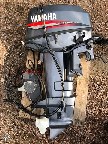 Yamaha 20 D Autolube 2006 lyhyt riki, kuva 1