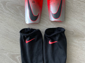 Lasten säärisuojat Nike xs, Jalkapallo, Urheilu ja ulkoilu, Pori, Tori.fi Lasten säärisuojat Nike xs, Jalkapallo, Urheilu ja ulkoilu, Pori, Tori.fi