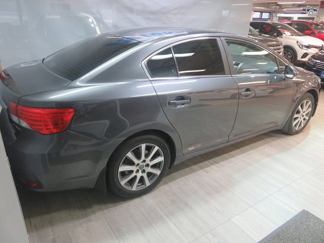 TOYOTA Avensis 13