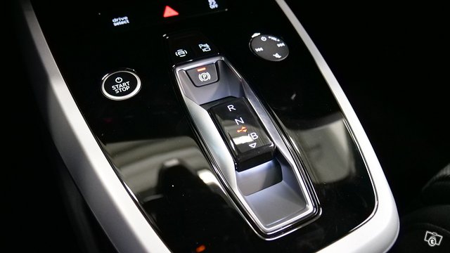 Audi Q4 E-TRON 12
