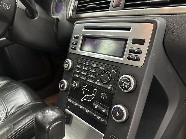 Volvo V70 18