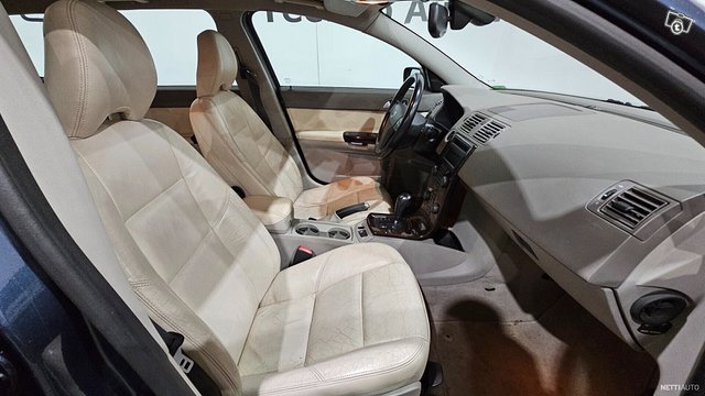 Volvo V50 8