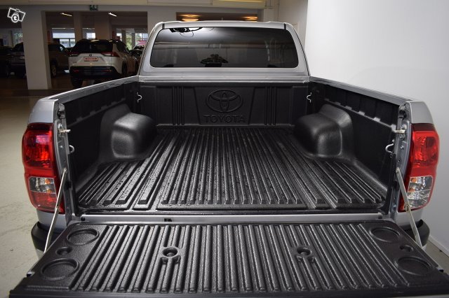Toyota HILUX 20
