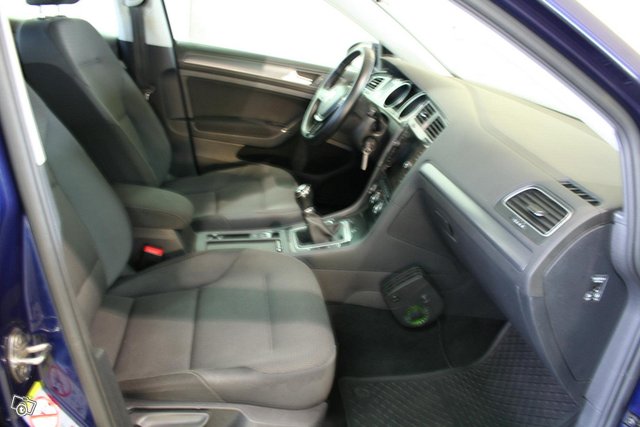 Volkswagen Golf 20