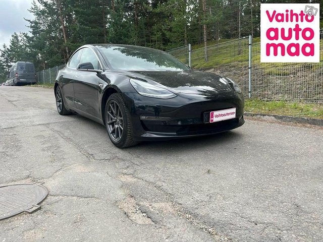 Tesla Model 3, kuva 1