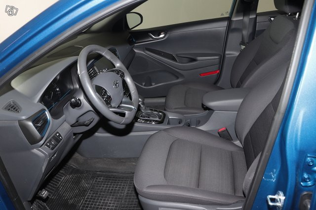 Hyundai IONIQ Hybrid 15