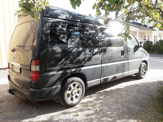 Toyota Hiace 3