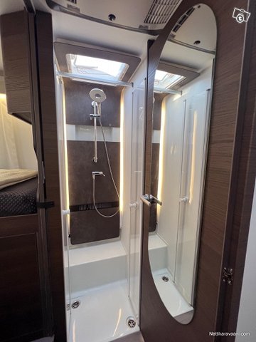 Adria Matrix Supreme 670 SL 16