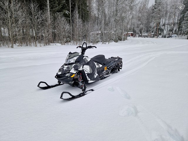 Lynx BoonDocker 3700 RE 800R E-TEC, kuva 1