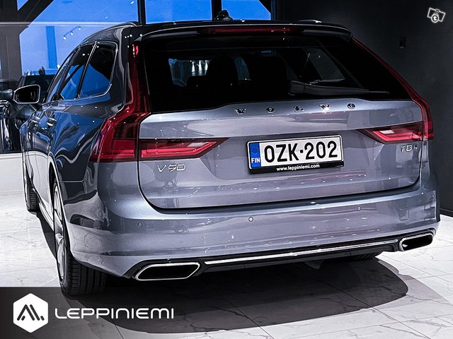 Volvo V90 10