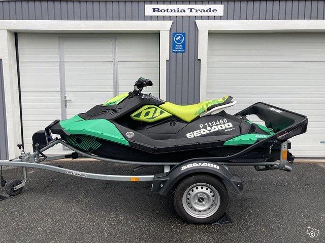 Sea-Doo Trixx 62h Trailerilla, kuva 1