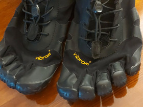 Vibram fivefingers, Juoksu ja lenkkeily, Urheilu ja ulkoilu, Lapua, Tori.fi Vibram fivefingers, Juoksu ja lenkkeily, Urheilu ja ulkoilu, Lapua, Tori.fi