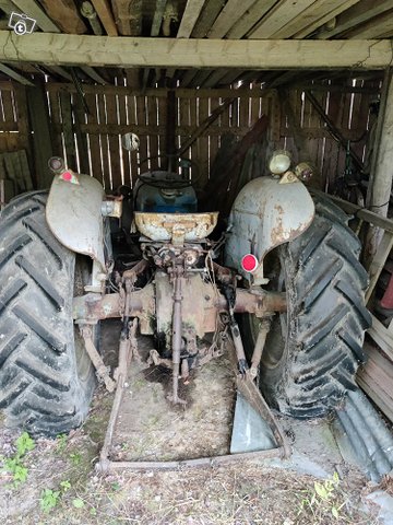 Fordson Dexta Super traktori 1