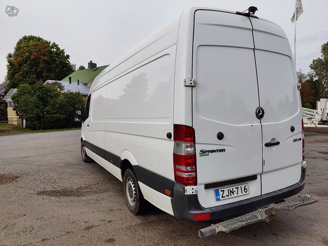 Mercedes-Benz Sprinter 3