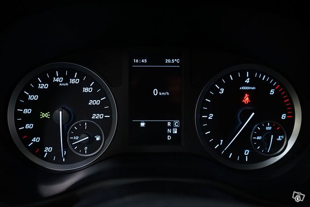Mercedes-Benz Vito 19