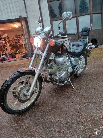 Yamaha XV 1100 Virago 1