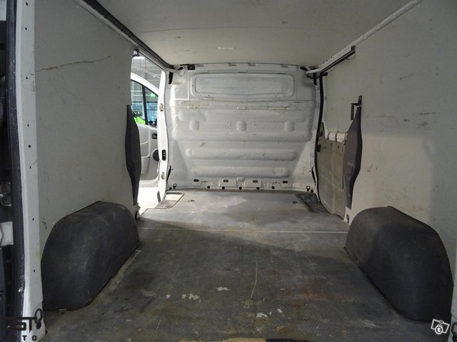 Renault Trafic 11