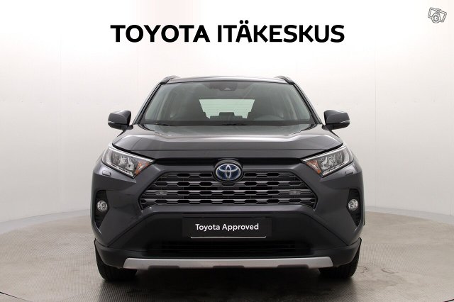 Toyota RAV4 8