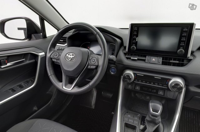 Toyota RAV4 9