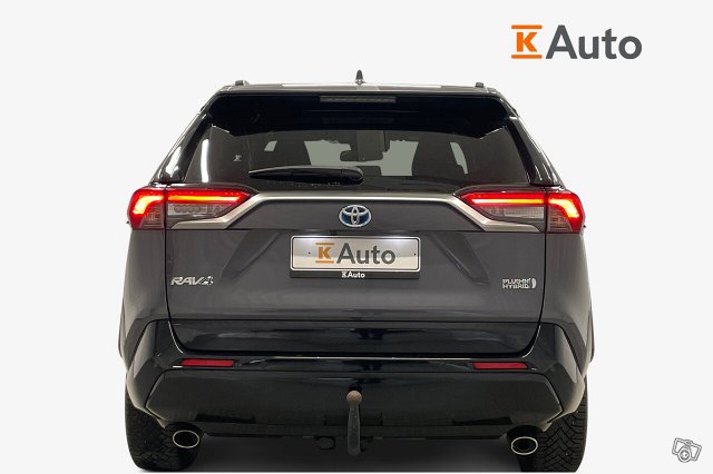 Toyota RAV4 Plug-in 3