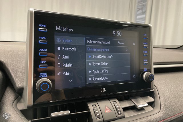 Toyota RAV4 Plug-in 16