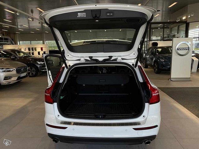 VOLVO V60 20
