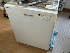 Siemens tiskikone 60cm, Tiskikoneet, Kodinkoneet, Helsinki, Tori.fi Siemens tiskikone 60cm, Tiskikoneet, Kodinkoneet, Helsinki, Tori.fi