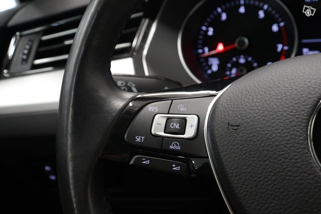 Volkswagen Passat 14