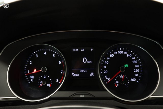 Volkswagen Passat 16