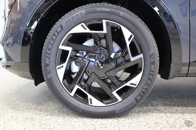 KIA SPORTAGE 13